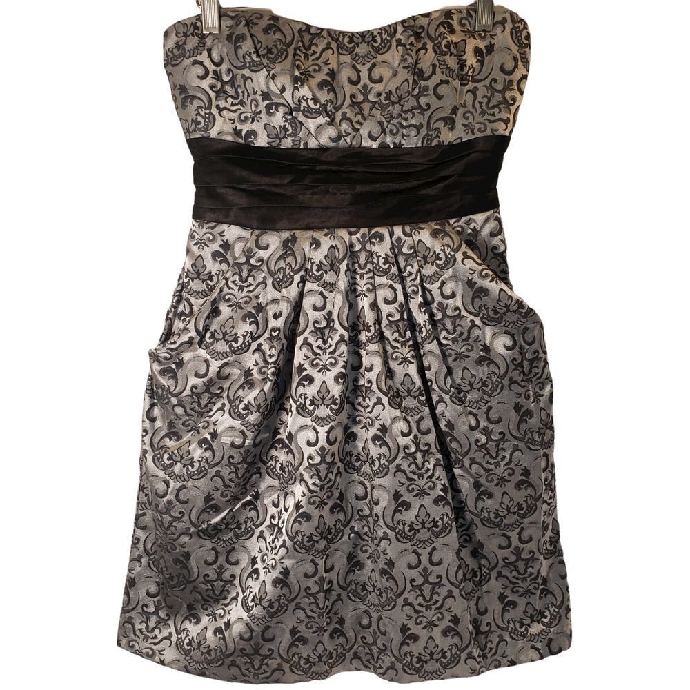 Speechless Strapless Waist Tie Fit & Flare Formal Dress Juniors Size 9 Gray